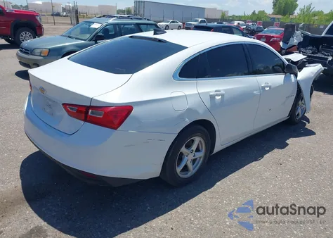 2017 Chevrolet Malibu Ls z USA, uszkodzony, nr VIN 1G1ZB5ST1HF171279
